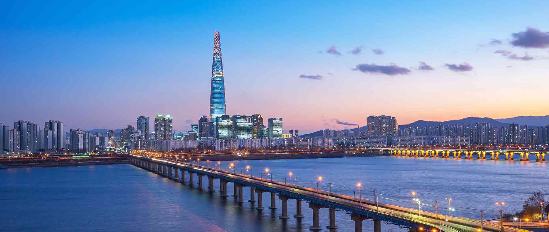 不朽情缘官方网站携手MIKROE推出搭载LC29H系列模组的Click boards开发板，为物联网应用带来高精定位服务